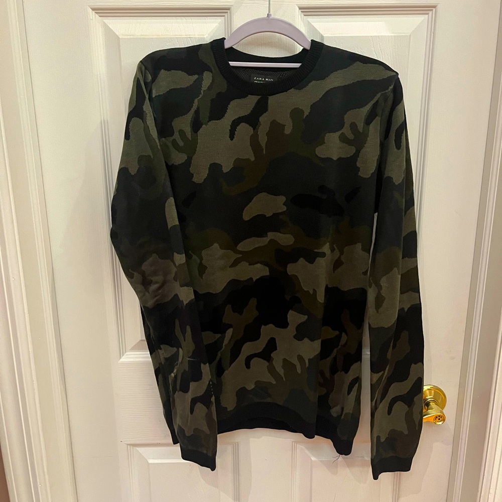 Zara Camouflage lightweight sweater.